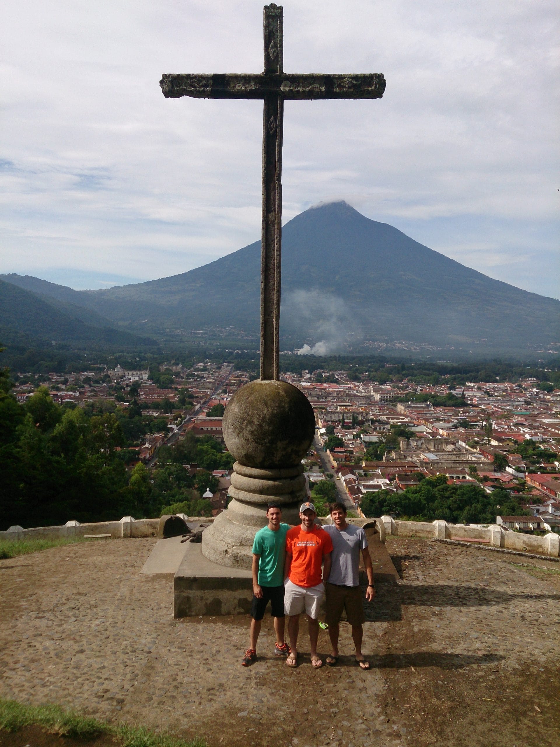 Tennessee Team in Front of Cero de la Cruz